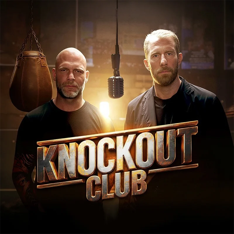 Cover des Podcasts „Knockout Club“: zwei Männer in einer Boxhalle